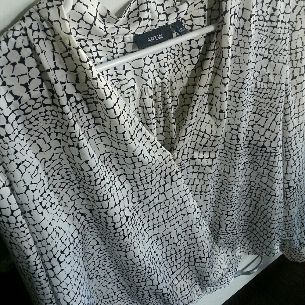 APT.9 blouse